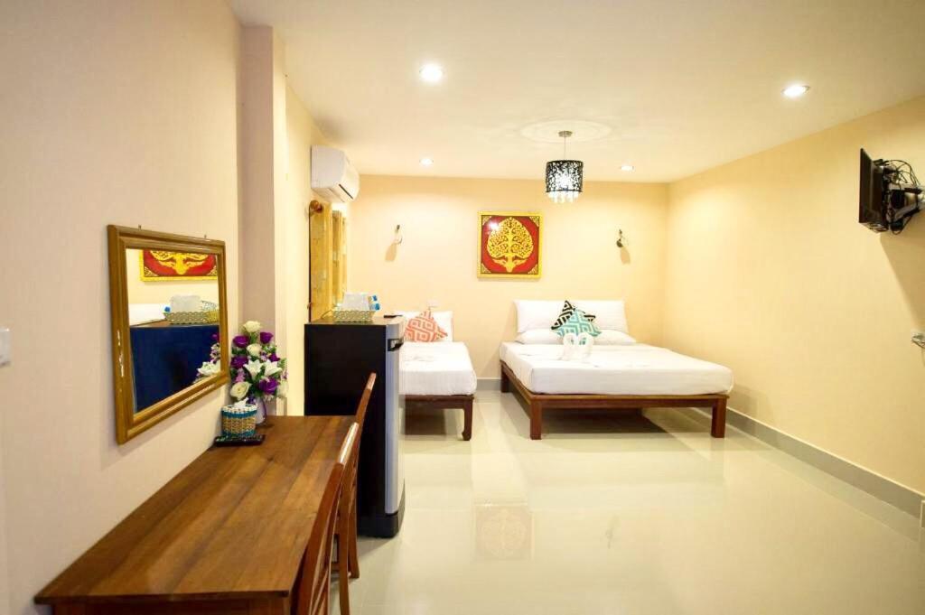 Sri Siam Resort Kanchanaburi Exterior foto